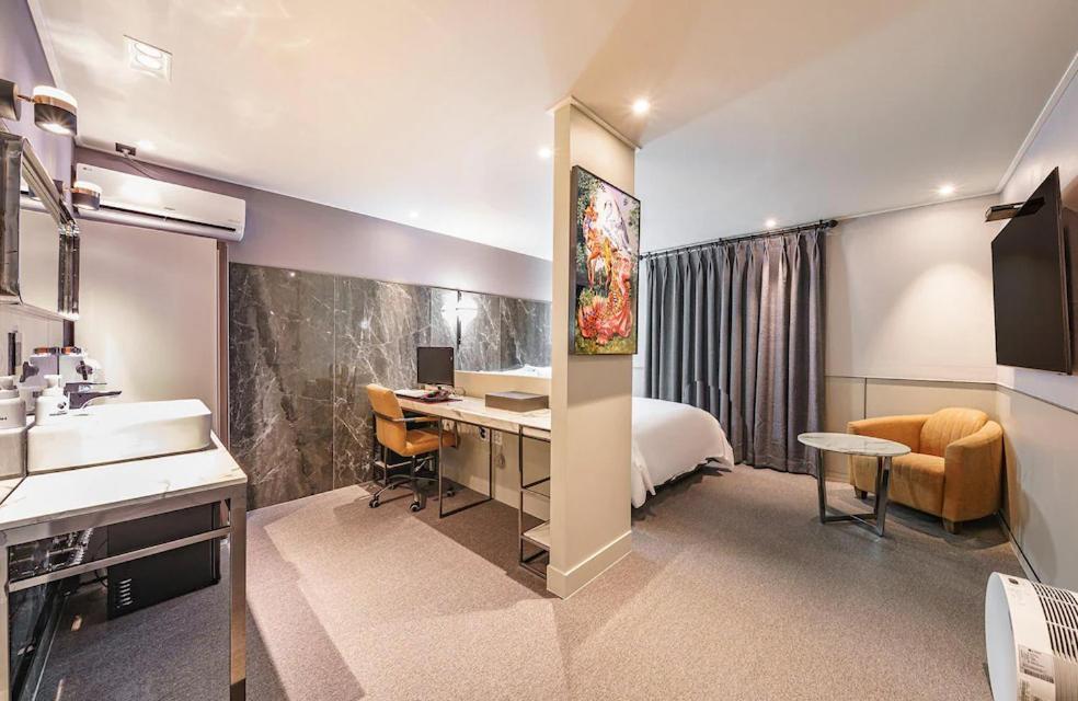 Brown-Dot Hotel Geomdan Incheon Exterior foto